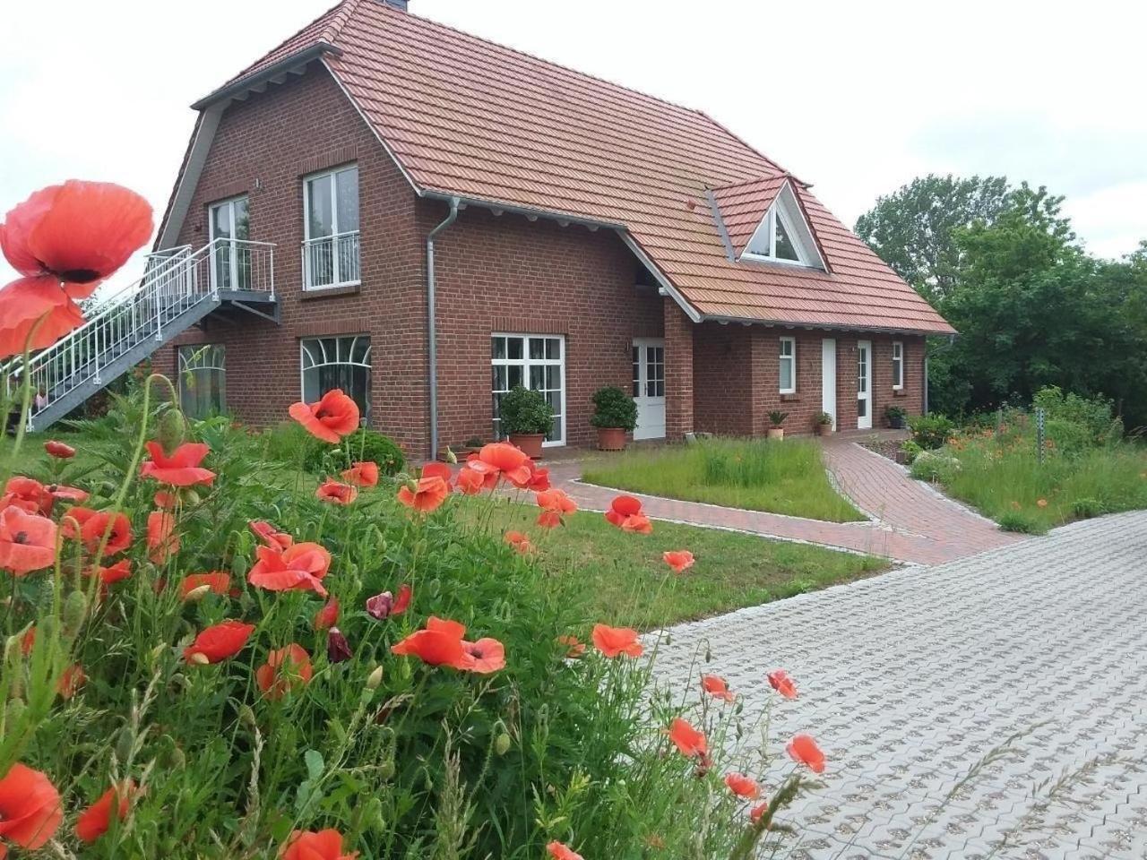 Апартаменты Ruhige Fewo Im Gruenen Mit Balkon, Terrasse Und Grossem Garten Sehlen Экстерьер фото