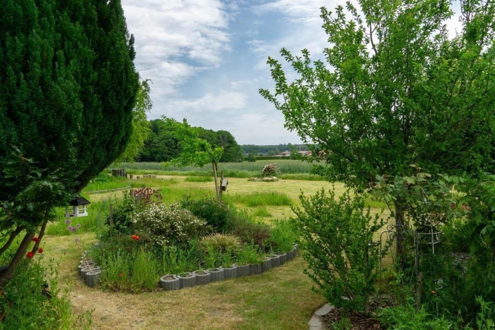 Апартаменты Ruhige Fewo Im Gruenen Mit Balkon, Terrasse Und Grossem Garten Sehlen Экстерьер фото